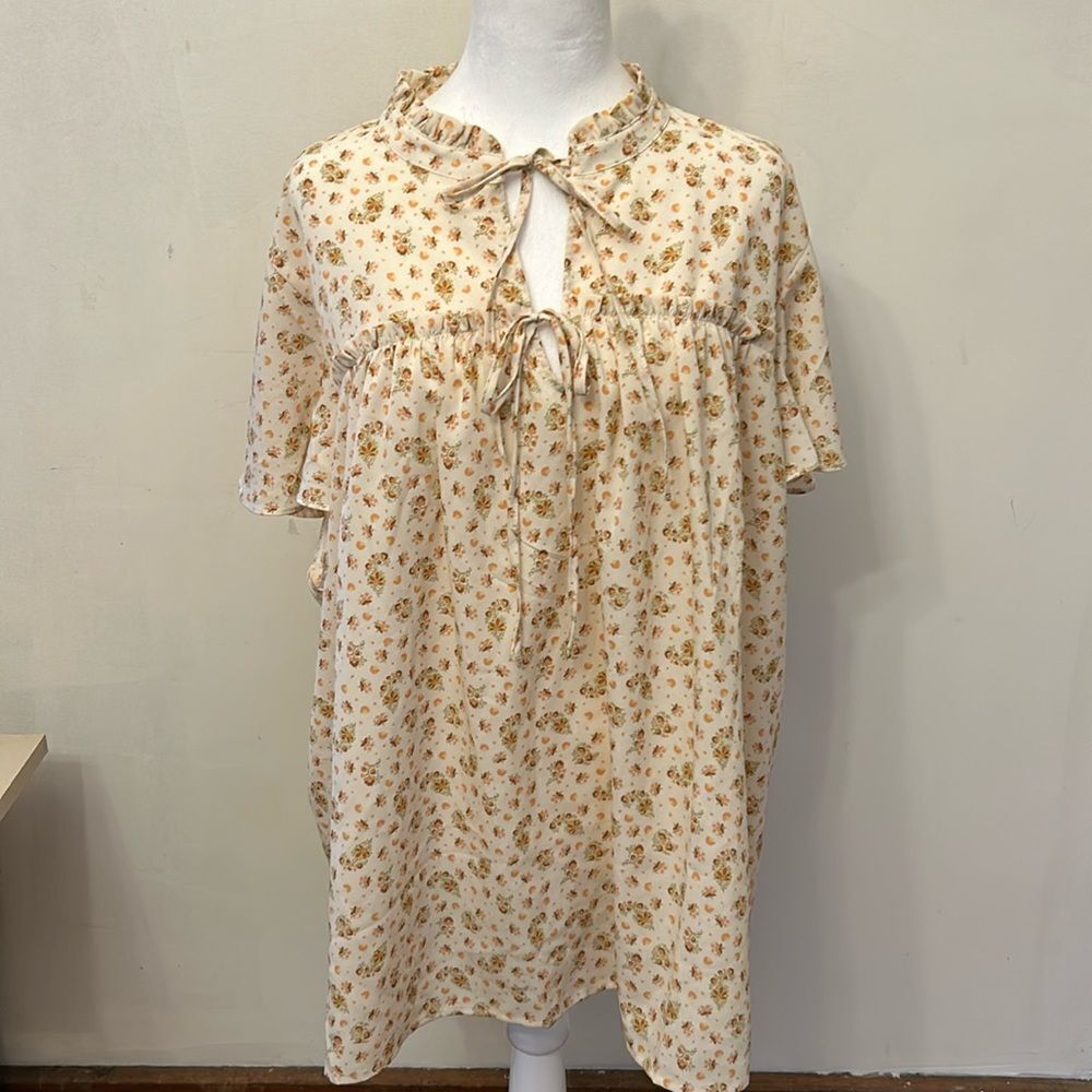 Lane Bryant cream floral short sleeve ruffle blouse Size 24 New
